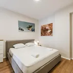 Stylish In Lungomare With Sea View By Pikhost דירה *