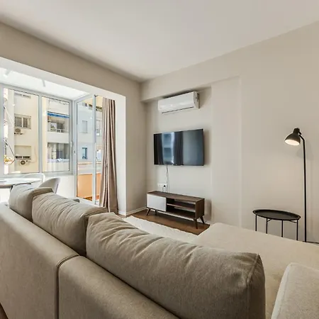 Apartament Stylish In Lungomare With Sea View By Pikhost
