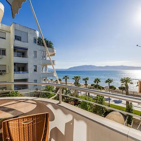 Apartment Stylish In Lungomare With Sea View By Pikhost *