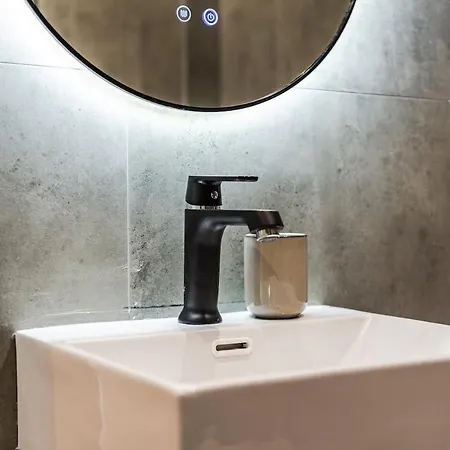 Stylish In Lungomare With Sea View By Pikhost Apartment