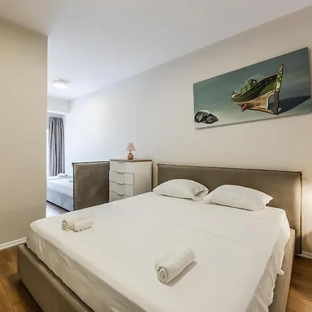 Apartment Stylish In Lungomare With Sea View By Pikhost Vlorë