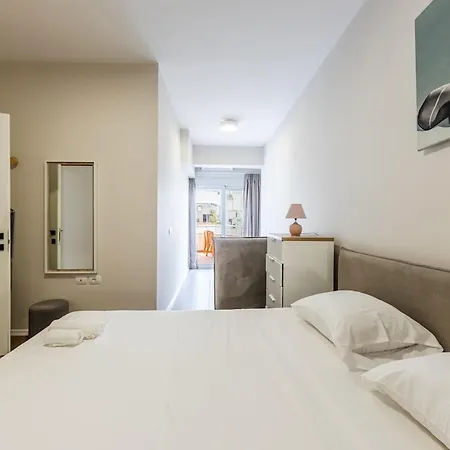Apartment Stylish In Lungomare With Sea View By Pikhost *